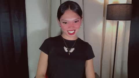 Snapshot of kitteylovesyou chatting on October 1, 2025, 9:43 pm KITTY online show from October 1, 2025, 9:43 pm