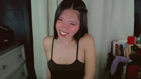 Snapshot of kitteylovesyou chatting on June 10, 2026, 9:46 pm KITTY online show from June 10, 2026, 9:46 pm
