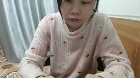 kitti_baby2x online show from November 28, 2025, 2:14 am