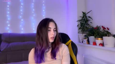 Veronica online show from October 10, 2025, 2:10 am