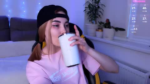 Veronica online show from March 1, 2026, 1:35 pm