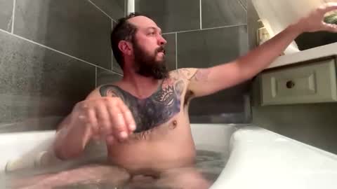 kittmatt31 online show from June 3, 2026, 1:19 am