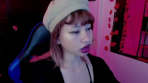 Snapshot of kitty__gang chatting on June 22, 2026, 12:57 pm kitty__gang online show from June 22, 2026, 12:57 pm