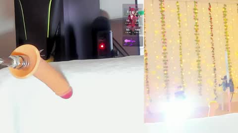 Kitty online show from April 18, 2026, 10:08 am