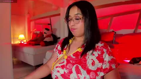Snapshot of kitty__rouse chatting on May 12, 2026, 7:49 am Kitty online show from May 12, 2026, 7:49 am