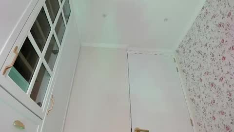 sophie online show from April 3, 2026, 8:07 pm