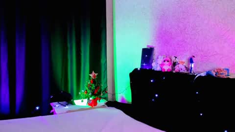 kitty_bang online show from December 30, 2024, 12:52 pm