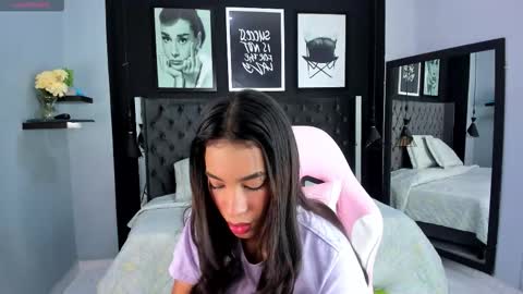 Kitty online show from October 2, 2025, 10:22 am