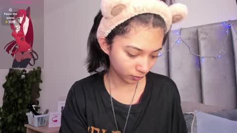 Snapshot of kitty_gang chatting on January 13, 2025, 2:28 am Camila online show from January 13, 2025, 2:28 am