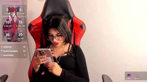 Snapshot of kitty_gang chatting on February 1, 2025, 6:43 am Camila online show from February 1, 2025, 6:43 am