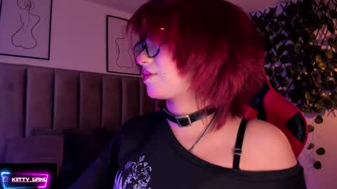 Snapshot of kitty_gang chatting on September 13, 2025, 2:33 am Camila online show from September 13, 2025, 2:33 am