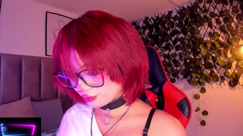 Snapshot of kitty_gang chatting on September 16, 2025, 2:23 am Camila online show from September 16, 2025, 2:23 am