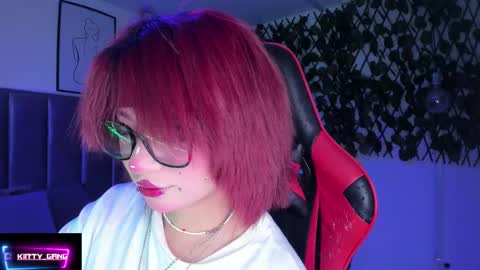 Snapshot of kitty_gang chatting on October 2, 2025, 2:29 am Camila online show from October 2, 2025, 2:29 am
