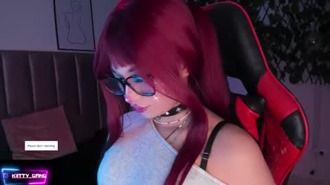 Snapshot of kitty_gang chatting on October 7, 2025, 2:31 am Camila online show from October 7, 2025, 2:31 am