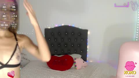 kitty  online show from September 23, 2025, 7:50 pm