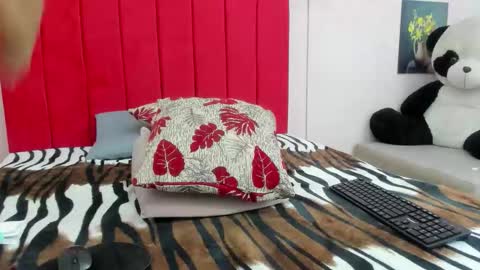 kitty_hot_sex_ online show from February 27, 2026, 10:54 pm