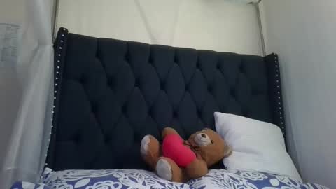 kitty_kerry online show from February 10, 2026, 2:54 pm