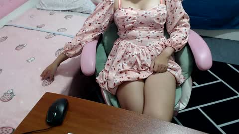 Kate online show from December 16, 2024, 8:48 pm