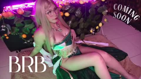 Kitty online show from November 23, 2025, 2:44 am