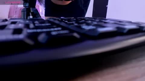 Kitty online show from January 7, 2025, 8:10 pm