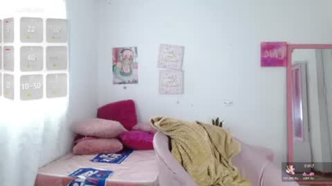 Snapshot of kitty_seducction chatting on July 16, 2026, 7:20 pm Aleja online show from July 16, 2026, 7:20 pm