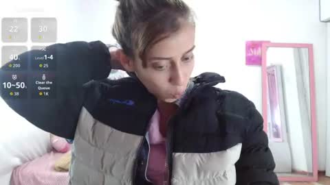 Snapshot of kitty_seducction chatting on July 23, 2026, 8:29 pm Aleja online show from July 23, 2026, 8:29 pm