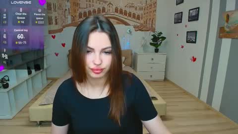 Kate online show from April 12, 2026, 5:34 am