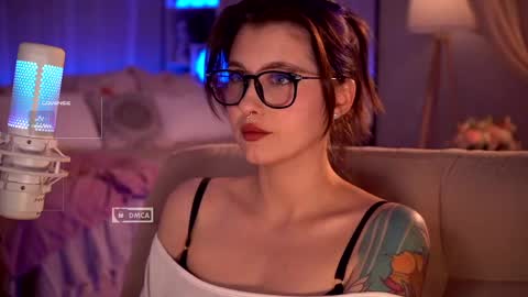 Snapshot of kittybay_ chatting on April 29, 2026, 7:42 pm KittyBay online show from April 29, 2026, 7:42 pm