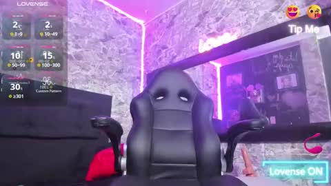 Cata Moon online show from October 9, 2025, 6:28 pm