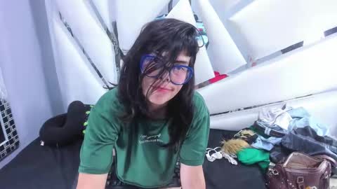 Snapshot of kittylovely__ chatting on January 20, 2025, 6:32 pm kittylovely online show from January 20, 2025, 6:32 pm