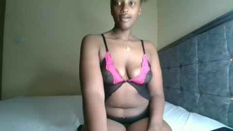 Snapshot of kittypettite chatting on September 23, 2025, 2:42 pm Kittypettite online show from September 23, 2025, 2:42 pm