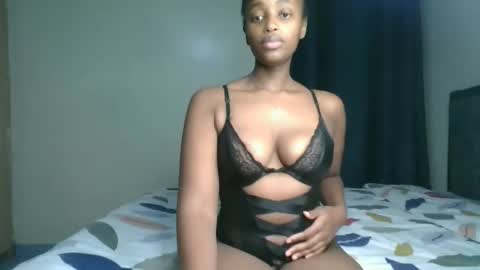 Kittypettite online show from May 23, 2026, 5:39 pm