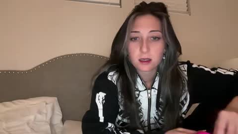 kittypurr79 online show from December 20, 2024, 5:47 am