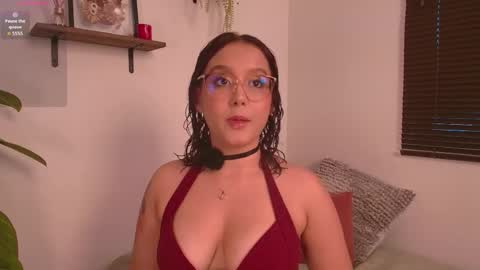 Snapshot of kittysophie_ chatting on April 26, 2026, 10:07 pm Sophie online show from April 26, 2026, 10:07 pm