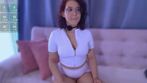 Snapshot of kittysophie_ chatting on May 16, 2026, 9:35 pm Sophie online show from May 16, 2026, 9:35 pm