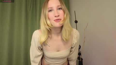 Kate online show from September 19, 2025, 10:49 am