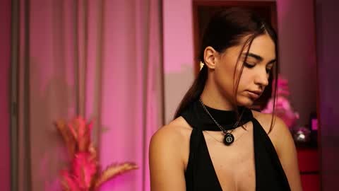 Erika online show from January 11, 2026, 9:42 pm