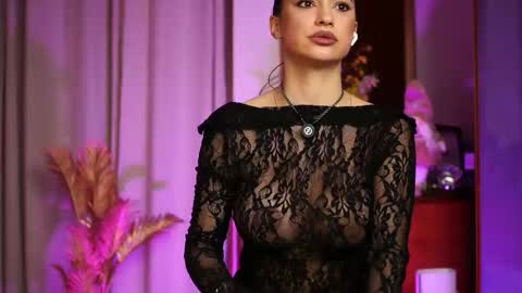 Snapshot of kity_sweet chatting on February 2, 2026, 9:24 pm Erika online show from February 2, 2026, 9:24 pm