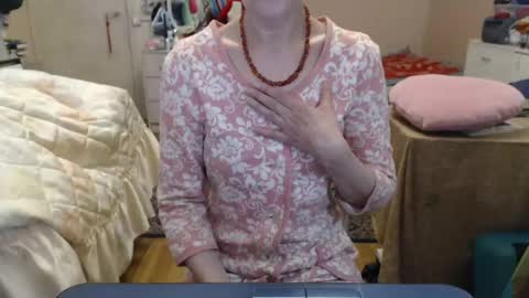 KiuminBerry online show from June 15, 2026, 10:17 am