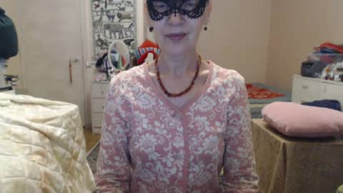 KiuminBerry online show from July 7, 2026, 3:27 pm