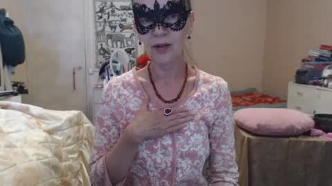 KiuminBerry online show from July 25, 2026, 12:47 pm