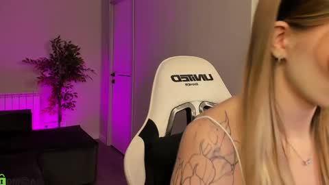 Snapshot of kivaa_rice chatting on February 2, 2026, 1:04 am Kivaa Rice GTM2 0300am-945am Mon Wed Thu Fri Sat. online show from February 2, 2026, 1:04 am