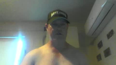 Snapshot of kiwiguy19773 chatting on December 12, 2024, 6:25 am kiwiguy19773 online show from December 12, 2024, 6:25 am