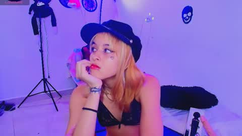 Snapshot of kiyoshi_watanabe chatting on December 21, 2024, 6:44 pm Lizeth online show from December 21, 2024, 6:44 pm