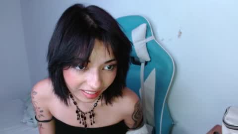 kiyu online show from December 3, 2024, 1:41 am