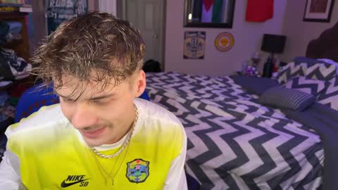 Kyle online show from December 27, 2024, 2:22 pm