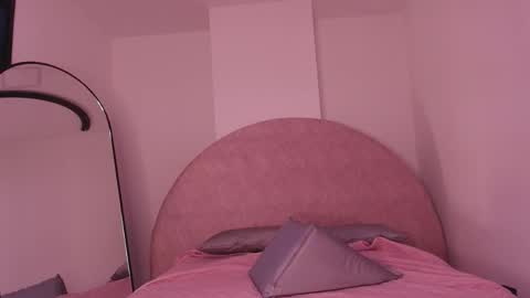 Snapshot of kkira_doll chatting on May 15, 2026, 11:50 am Kkira online show from May 15, 2026, 11:50 am