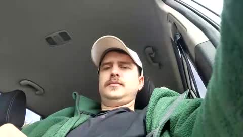 Kiki and Victor online show from April 11, 2026, 4:00 pm