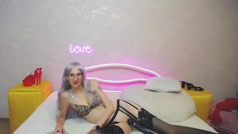 Klary online show from February 26, 2025, 4:14 pm