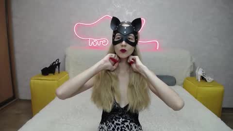 Klary online show from October 21, 2025, 8:59 am